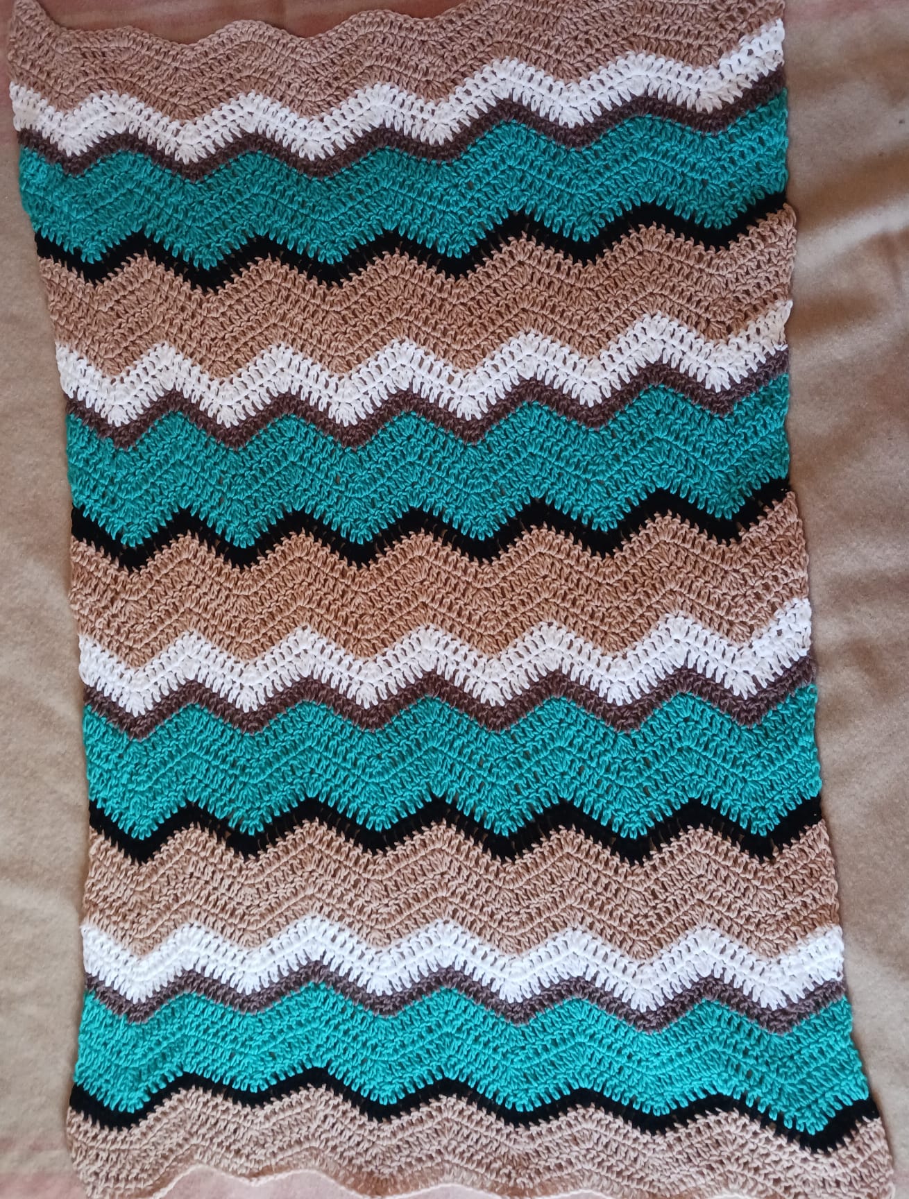 Turquoise Chevron Crochet Blanket at AuntHill.ca